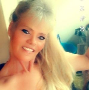 Meet your Posher, Gloria